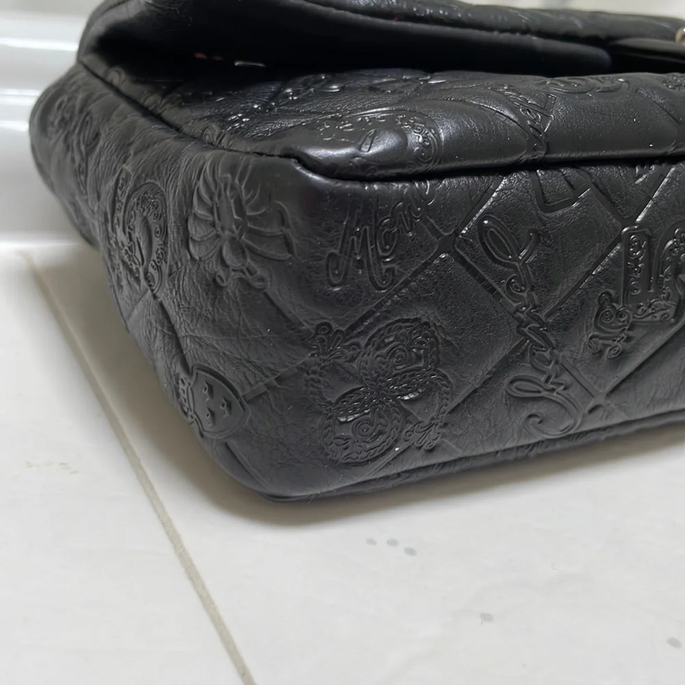 Chanel Black Lucky Charm Embossed Leather CC Flap Bag - Picture 7 of 11